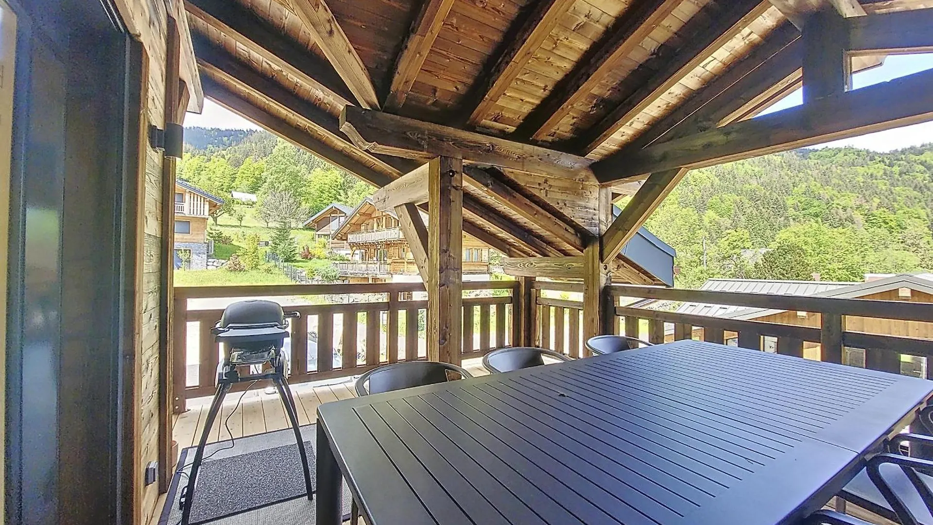 Chalet Skadi Essert-Romand